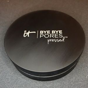 It Cosmetics Pressed Powder
